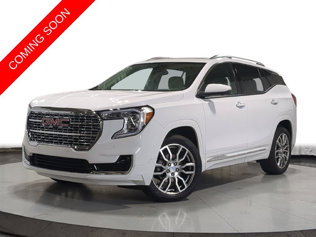 Used 2024 GMC Terrain Denali w/ Denali Premium Package