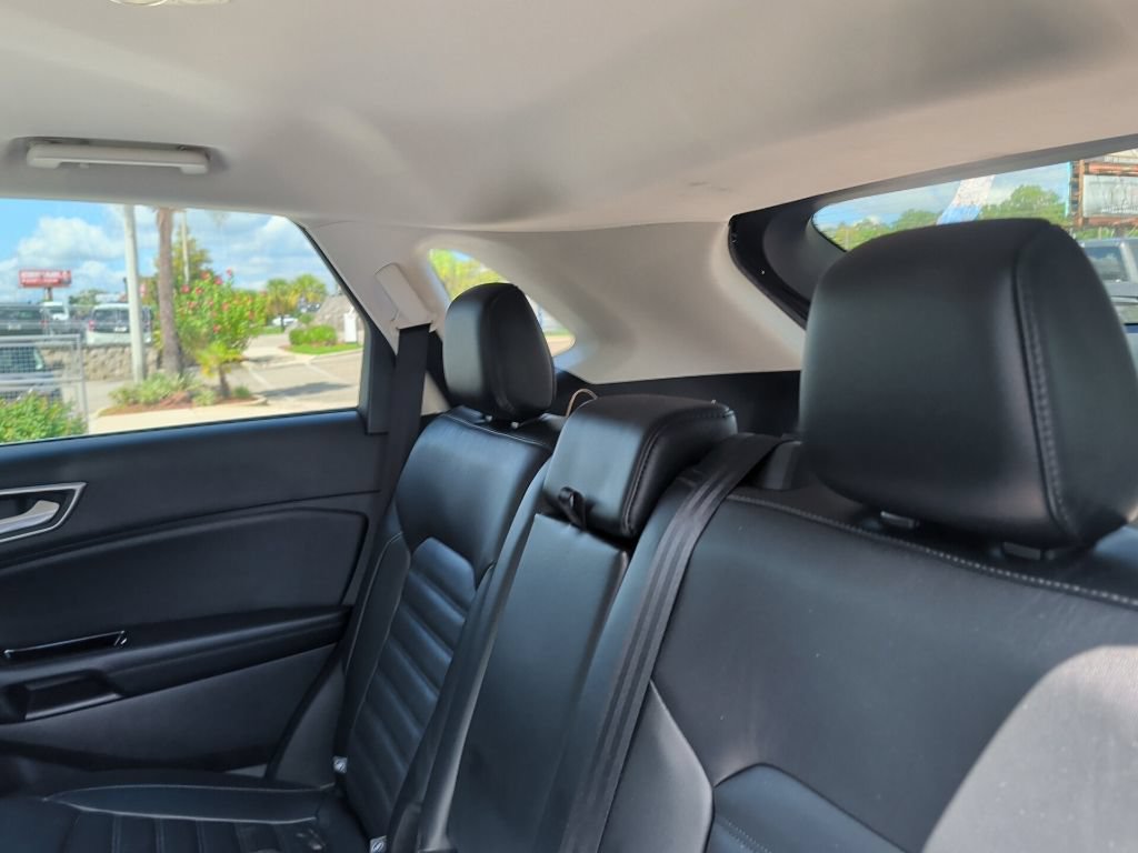 Used 2016 Ford Edge SEL w/ Equipment Group 201A FWD image 7