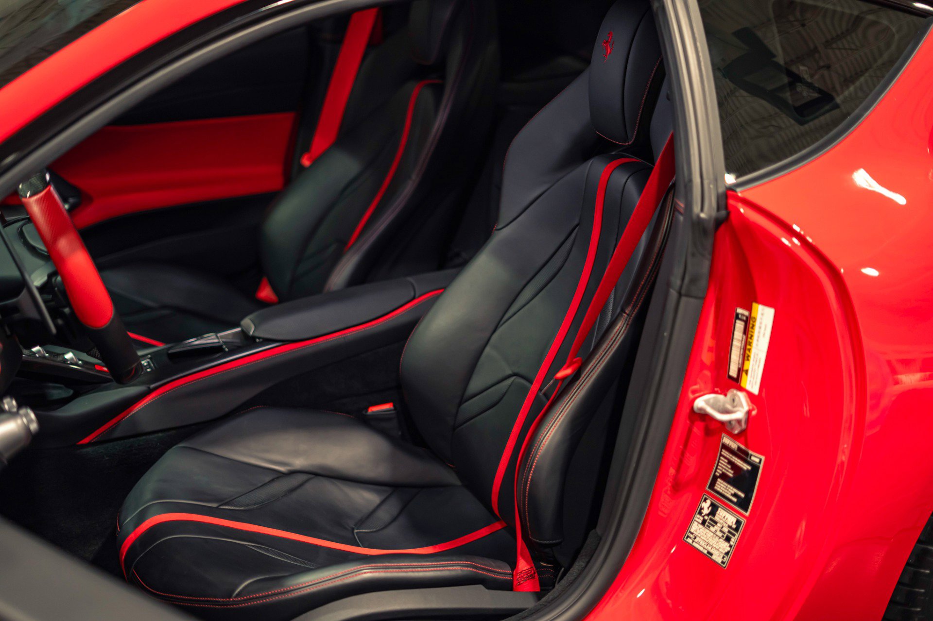 Used 2020 Ferrari 812 Superfast RWD image 4