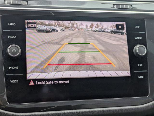 Used 2021 Volkswagen Tiguan SE R-Line image 13