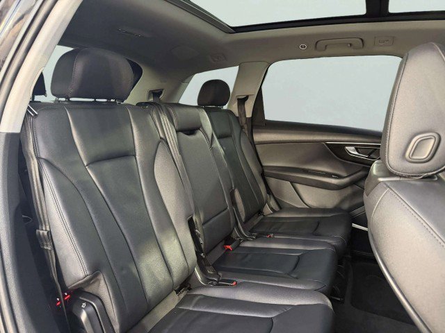 Used 2022 Audi Q7 2.0T Premium Plus AWD/4WD image 47