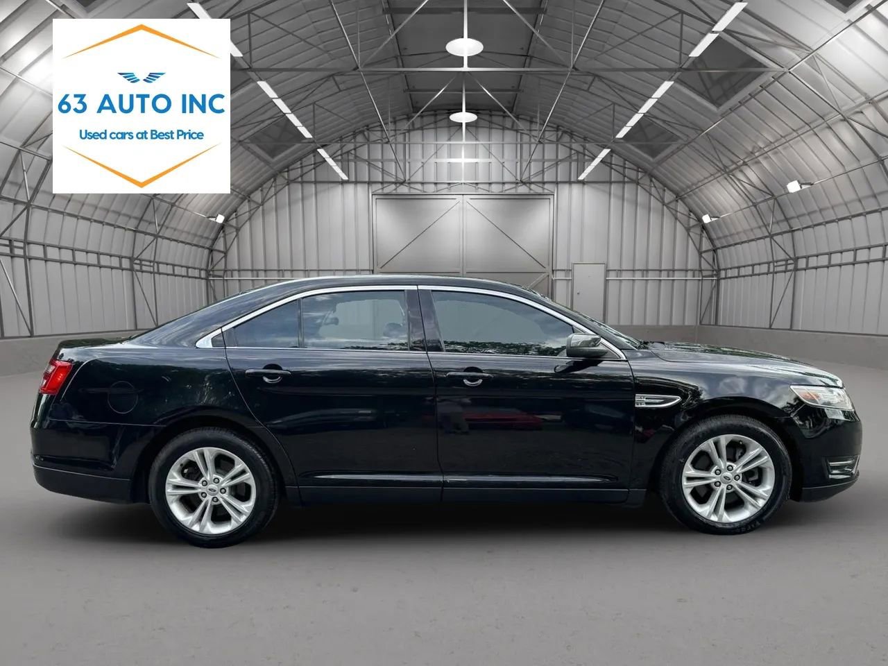 Used 2016 Ford Taurus SEL image 6
