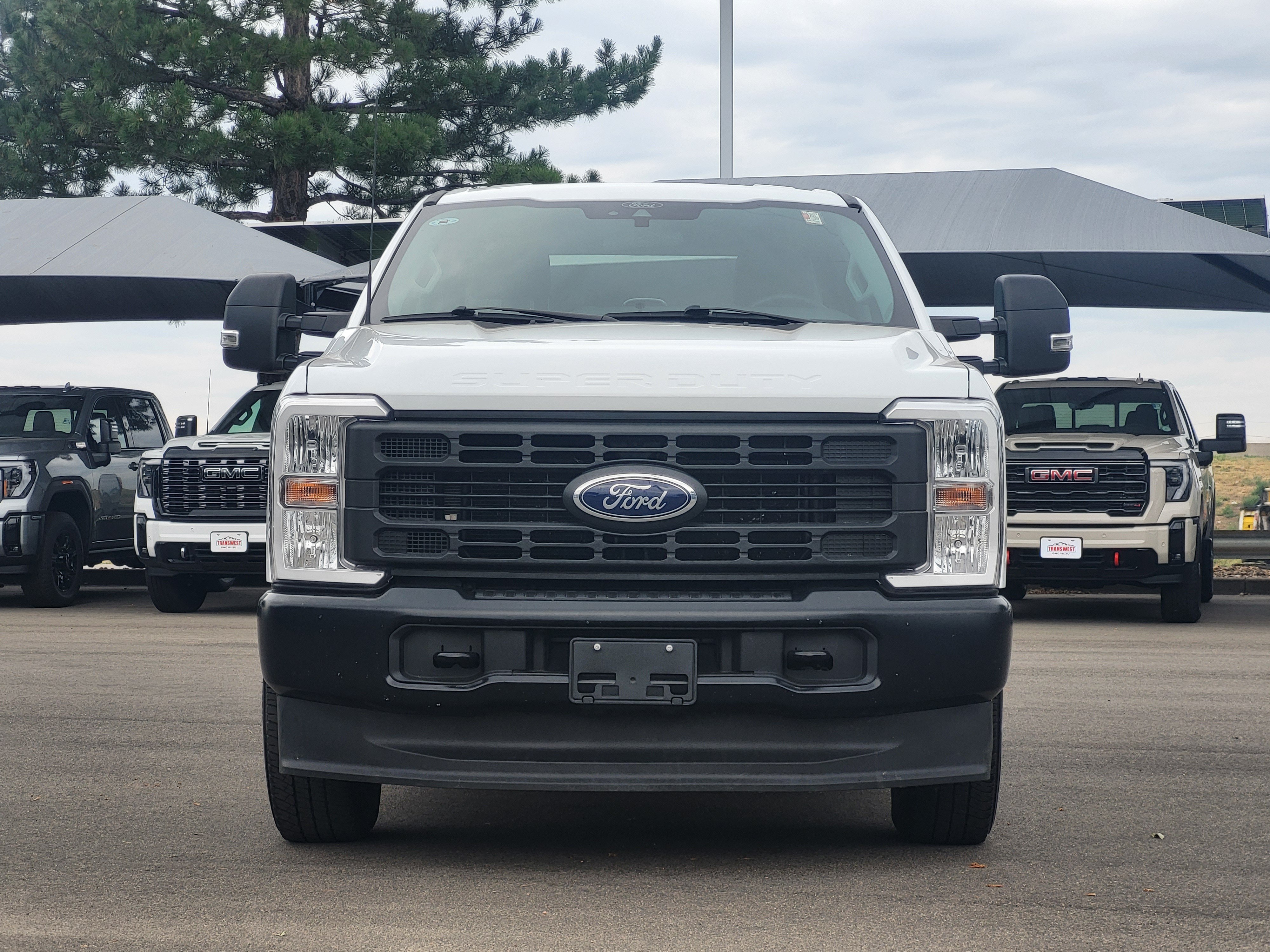Used 2024 Ford F250 XL AWD/4WD image 2