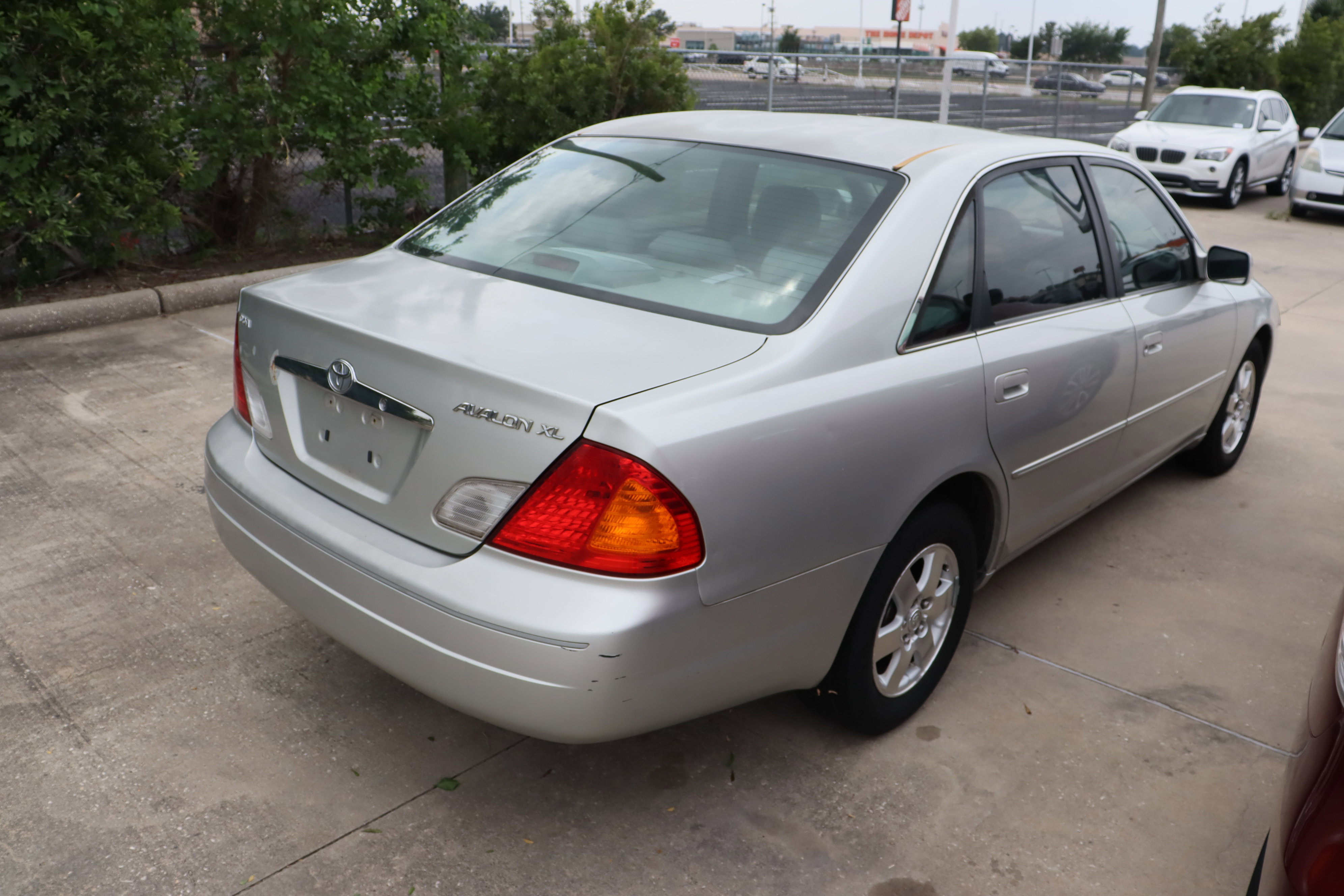 Used 2002 Toyota Avalon XL FWD image 11