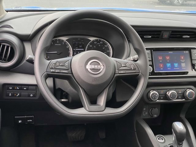 New 2025 Nissan Kicks Play S image 13