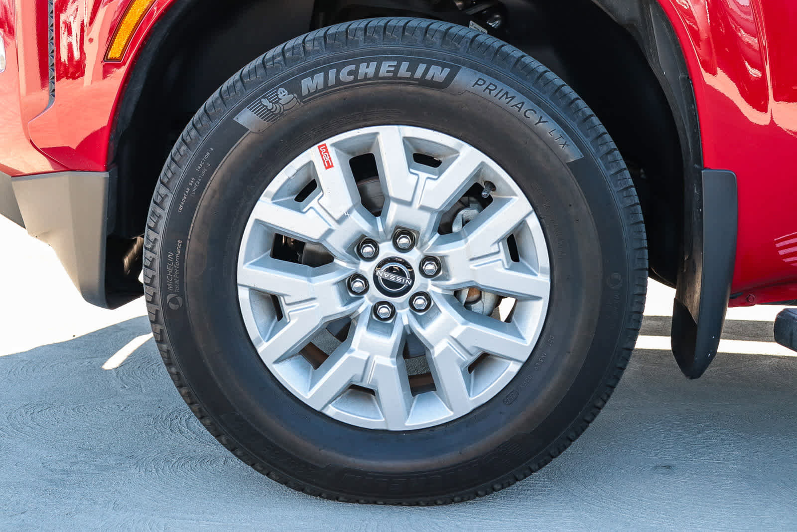 Used 2023 Nissan Frontier SV w/ SV Convenience Package image 11