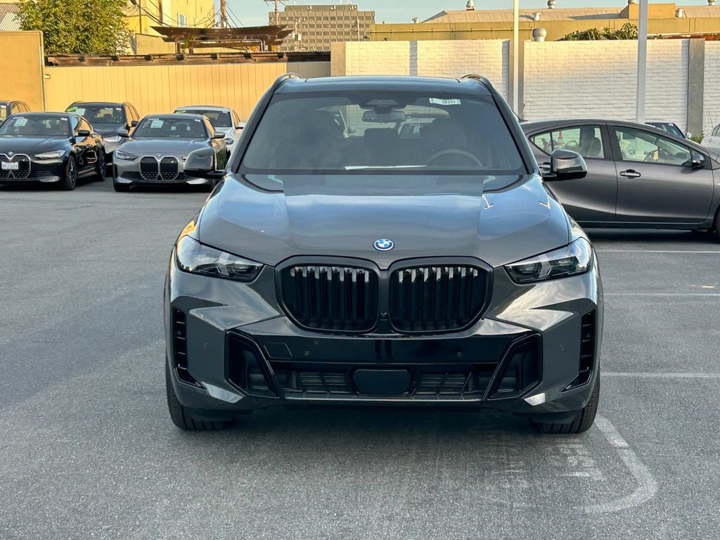 New 2026 BMW X5 xDrive50e w/ M Sport Package AWD/4WD image 8