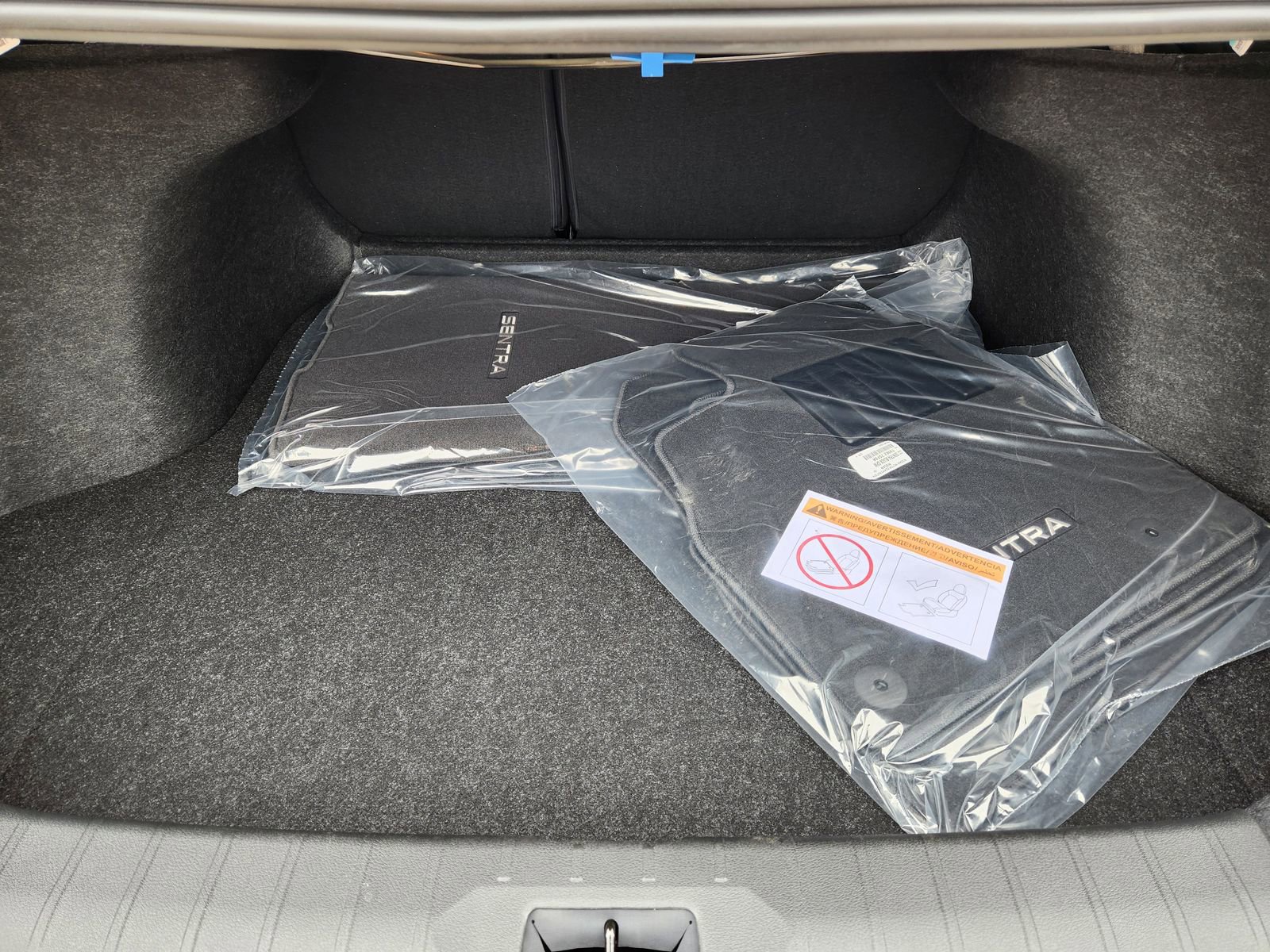 New 2026 Nissan Sentra SR FWD image 30