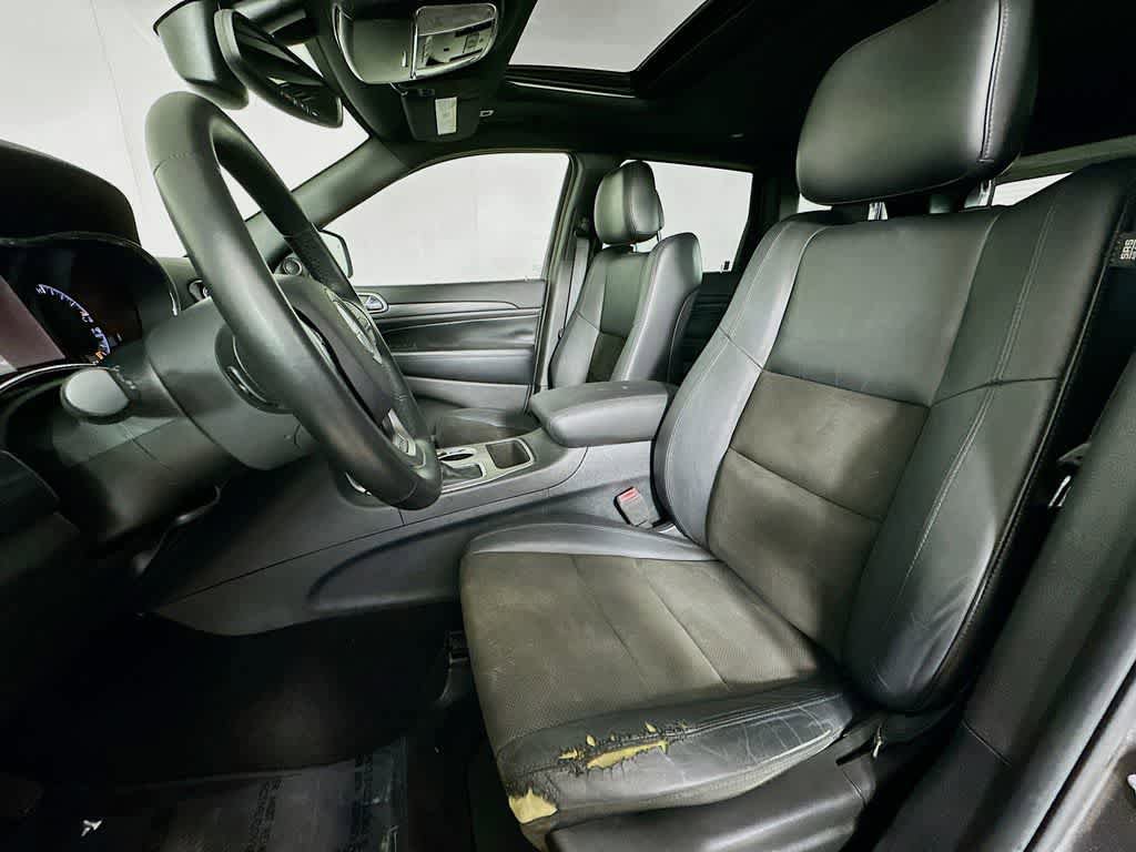 Used 2019 Jeep Grand Cherokee Altitude RWD image 11