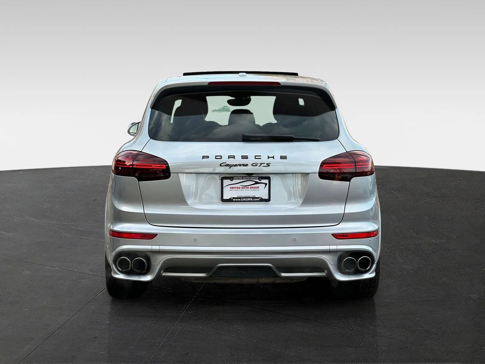 Used 2016 Porsche Cayenne GTS image 6
