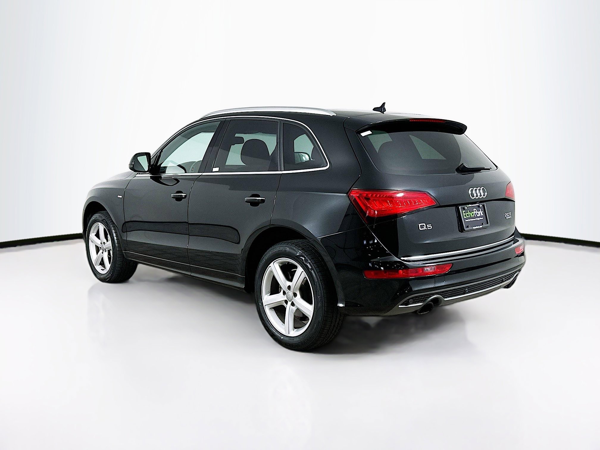Used 2017 Audi Q5 2.0T Premium Plus w/ Technology Package image 5