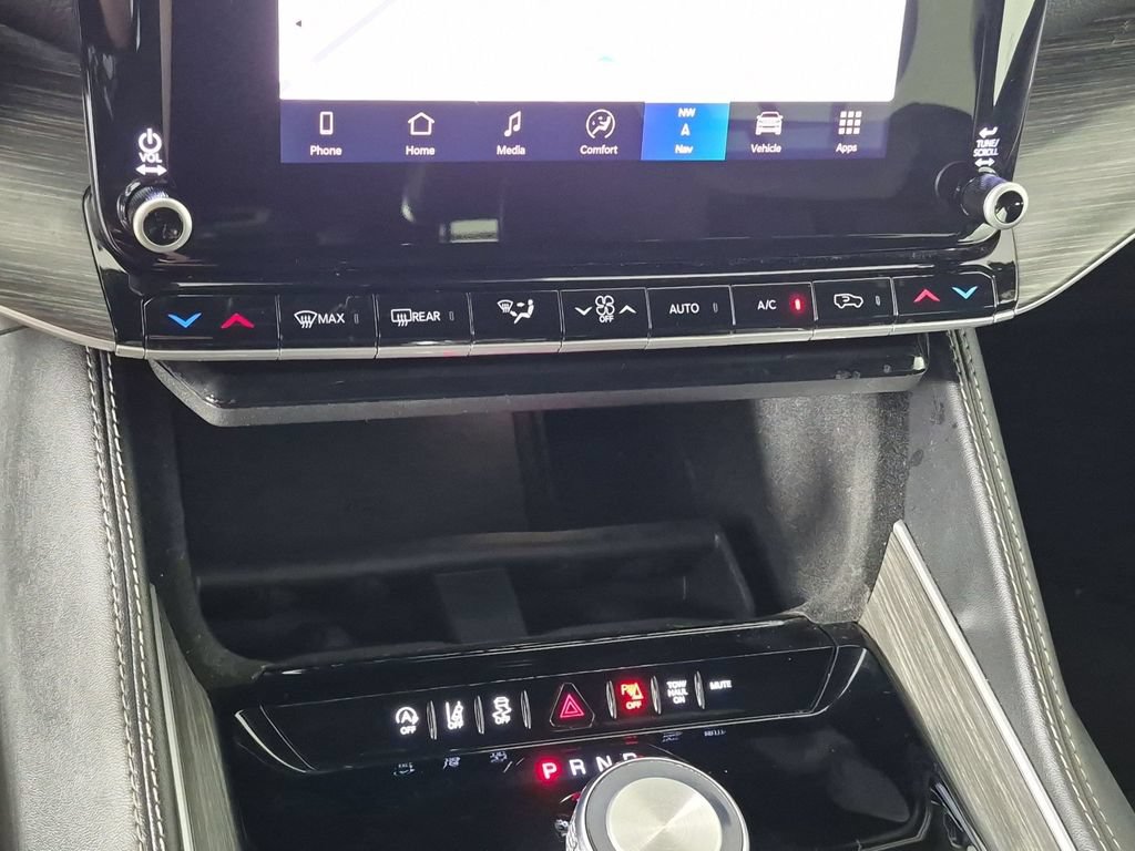Used 2024 Jeep Wagoneer Series II w/ Flexible Seating Group RWD image 27