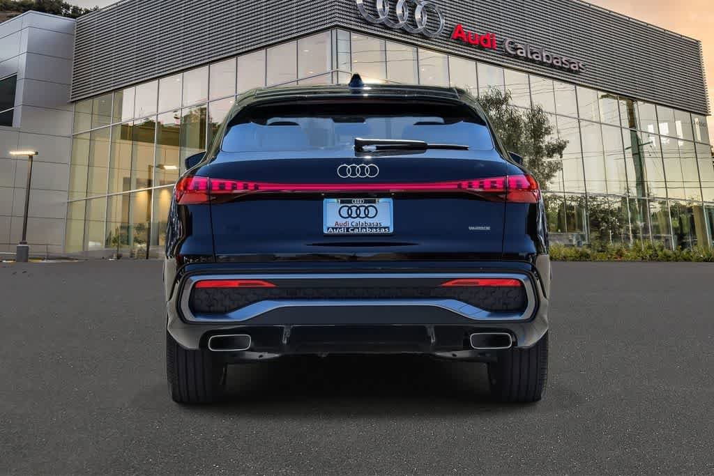 Used 2025 Audi Q5 Premium Plus w/ Premium Plus AWD/4WD image 3