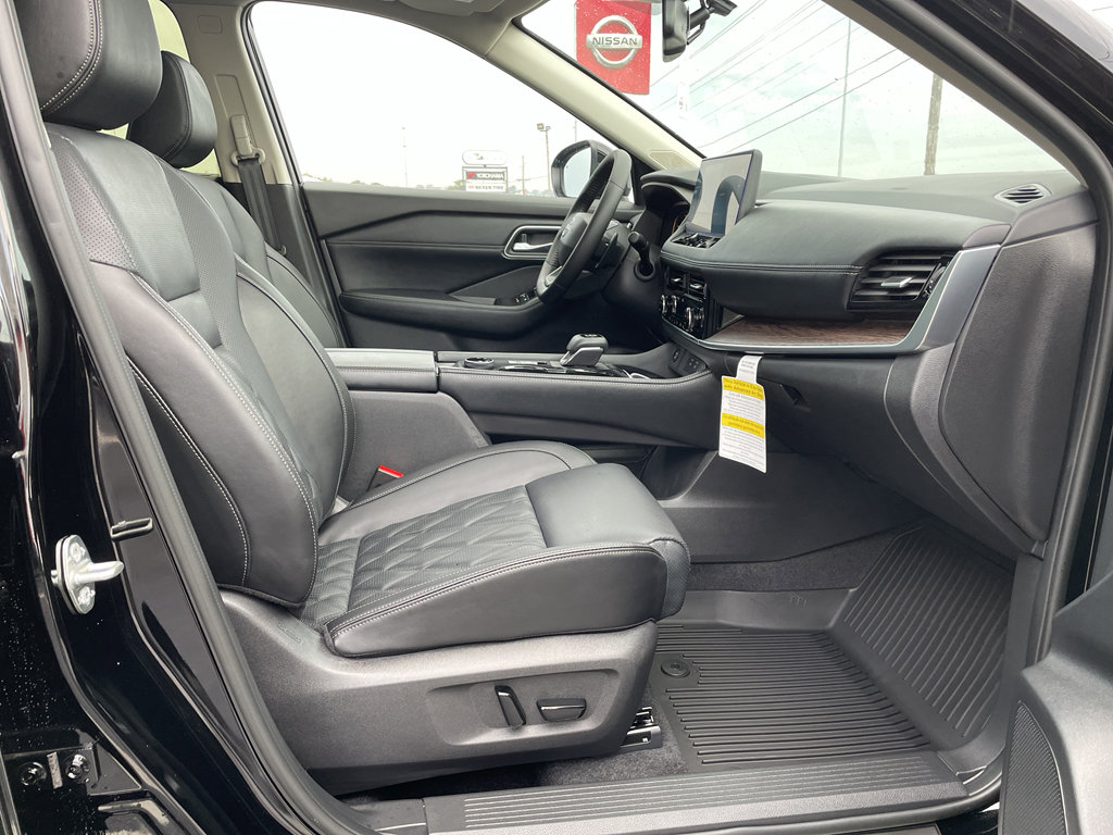 New 2026 Nissan Rogue Platinum w/ Platinum Premium Package image 24