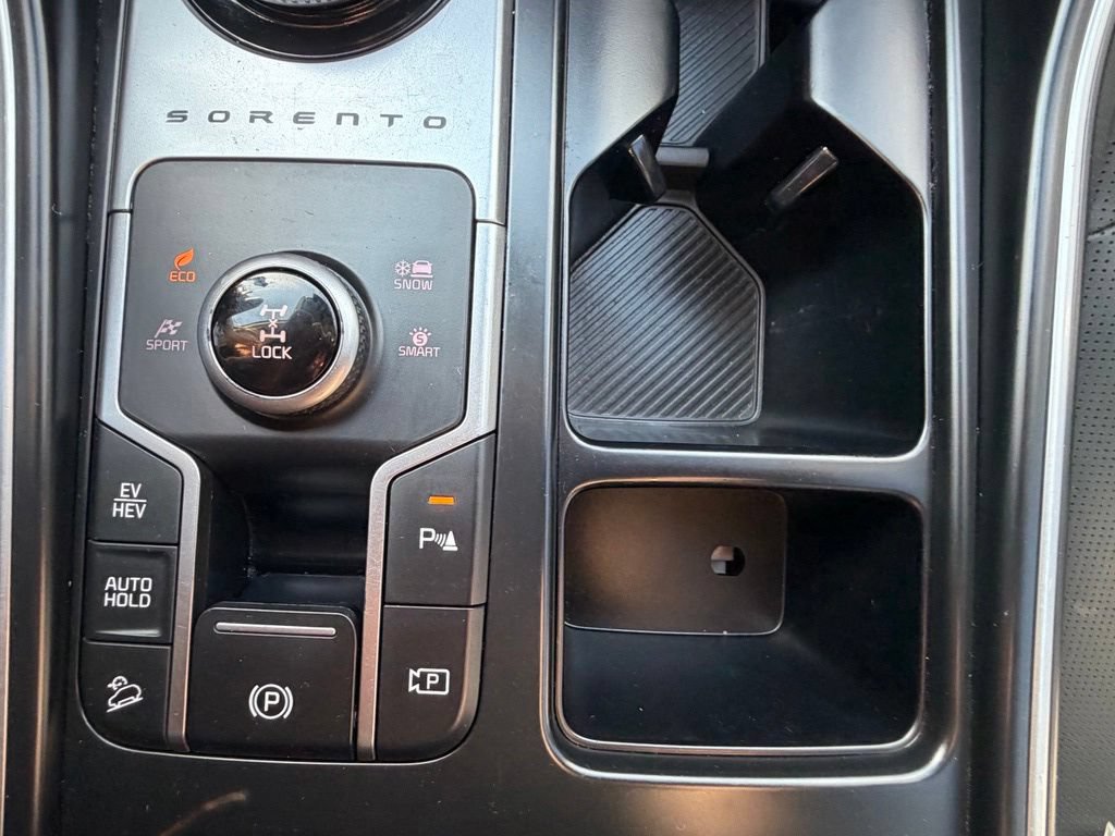 Used 2025 Kia Sorento EX AWD/4WD image 37