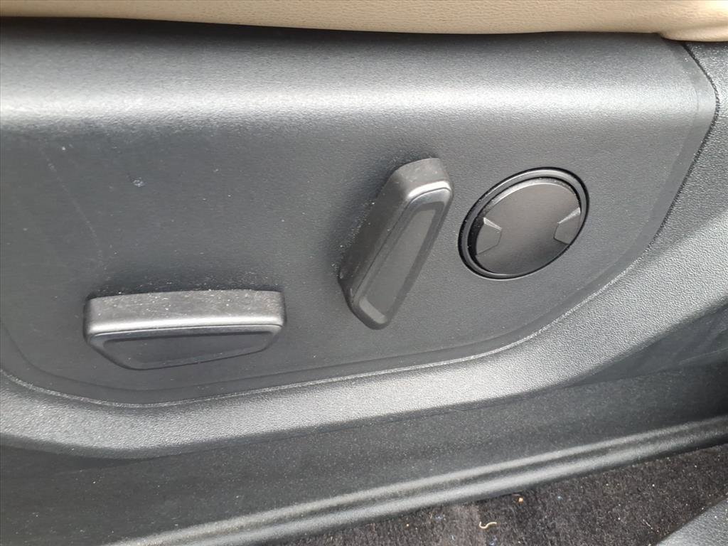 Used 2022 Ford Expedition XLT image 28