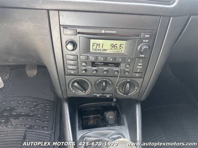 Used 2005 Volkswagen GTI 1.8T FWD image 21