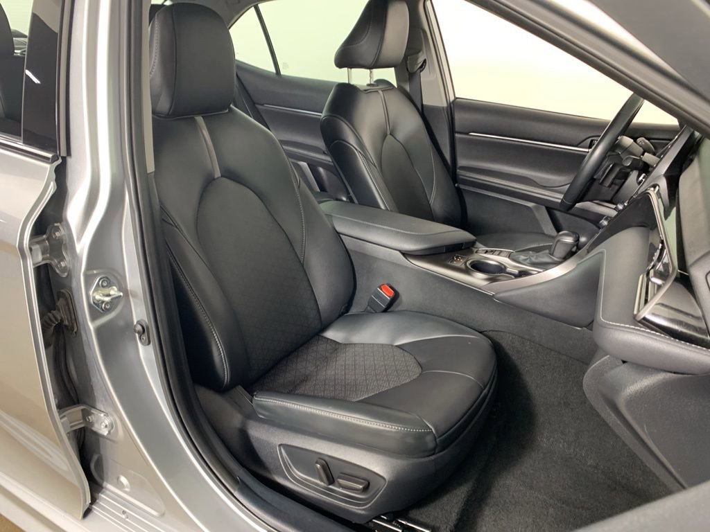 Used 2024 Toyota Camry XSE image 37