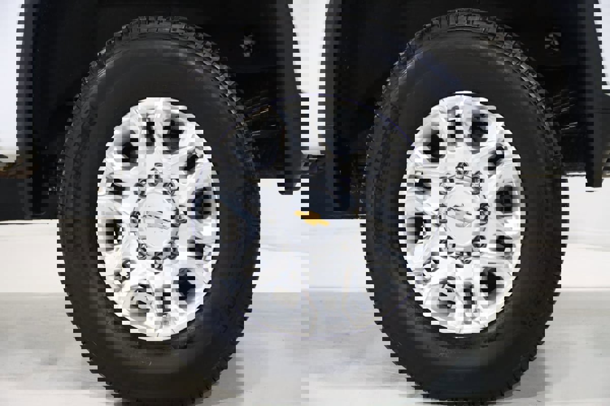 Used 2024 Chevrolet Silverado 2500 LTZ image 77