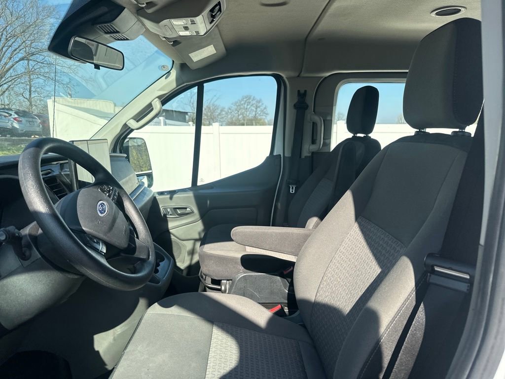 Used 2023 Ford Transit 350 XLT image 42