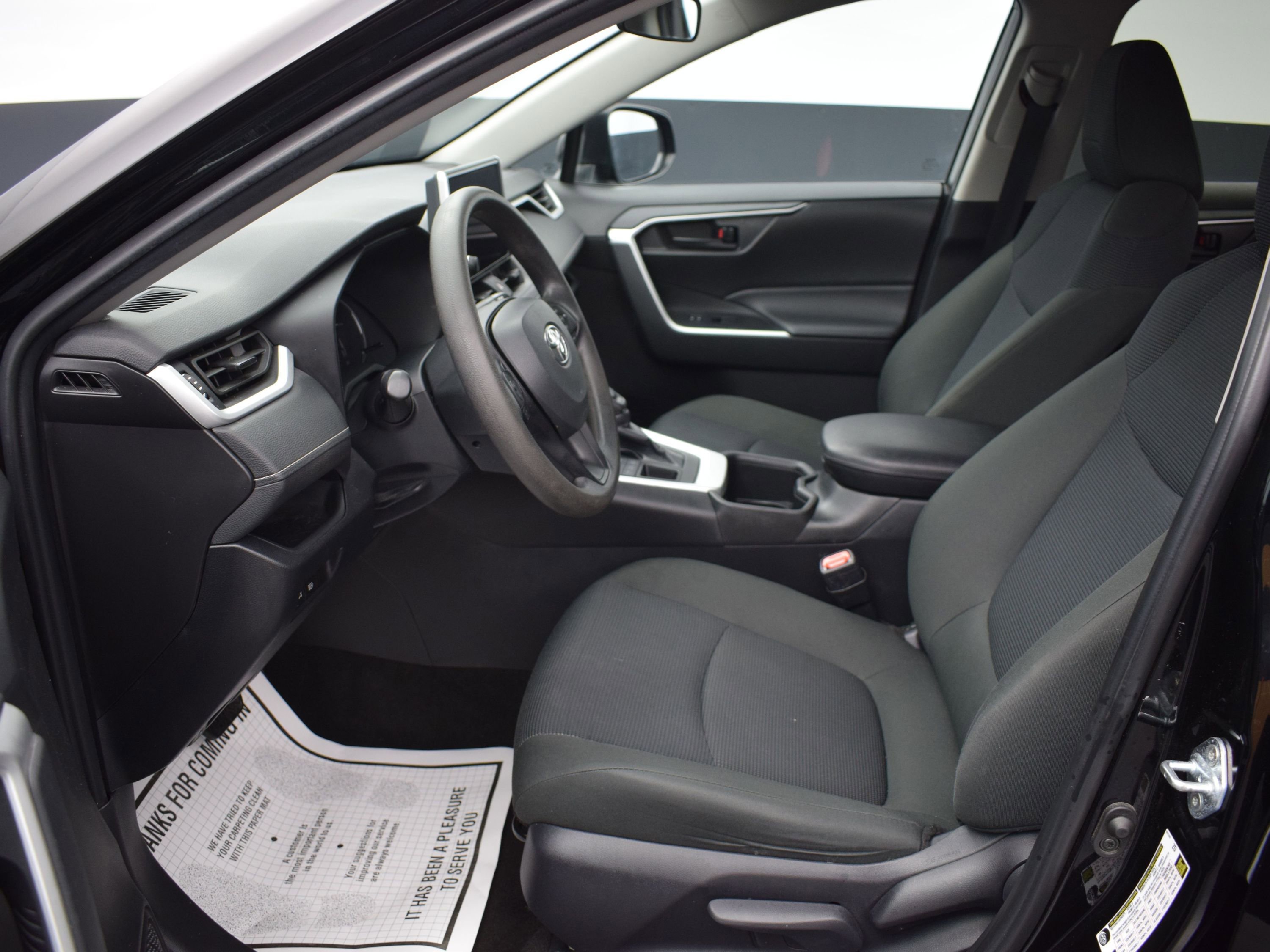 Used 2024 Toyota RAV4 LE image 13