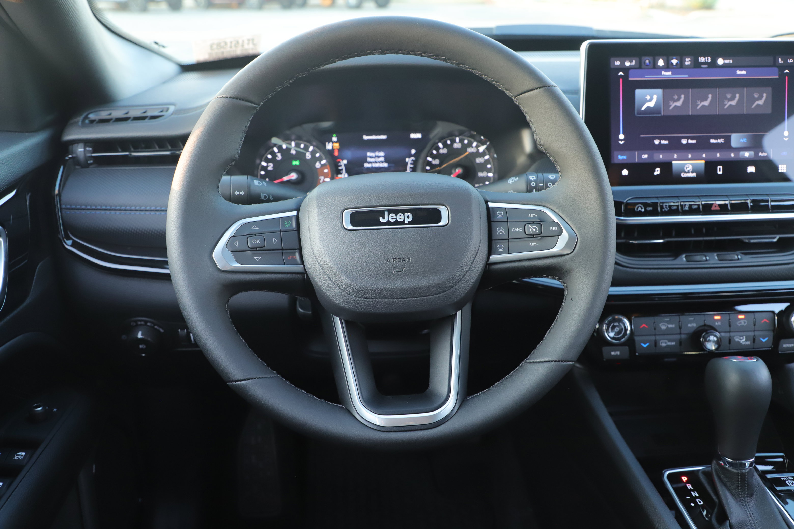 New 2026 Jeep Compass Latitude image 23