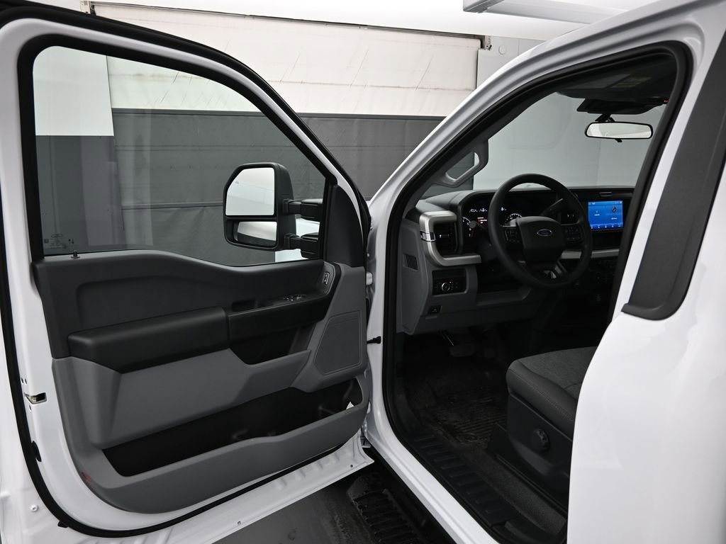 New 2026 Ford F350 XL w/ XL Chrome Package image 8