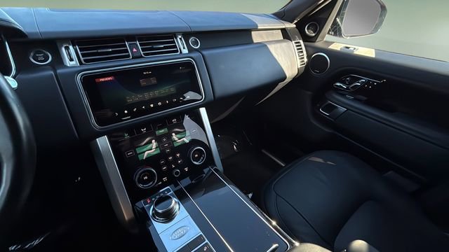 Used 2019 Land Rover Range Rover HSE image 25