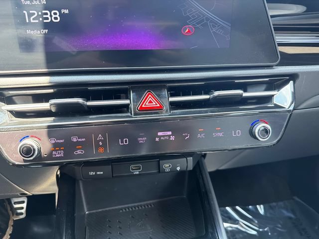 Used 2023 Kia Niro EX Touring FWD image 55