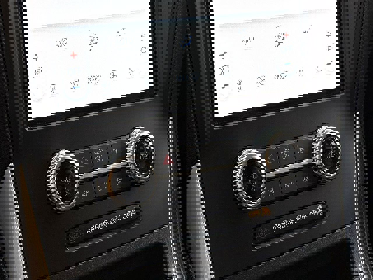 Used 2024 Ford Edge Titanium image 17