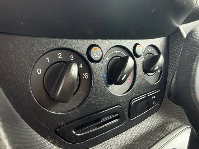 Used 2018 Ford Transit Connect XL FWD image 27