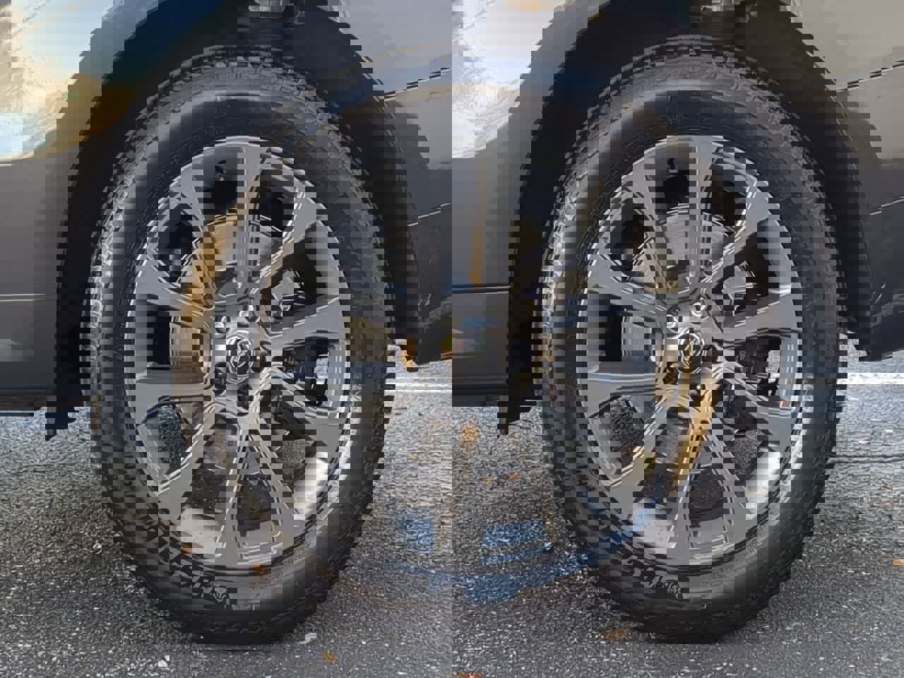 Used 2023 Land Rover Range Rover Sport SE Dynamic image 13