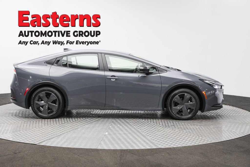 Used 2024 Toyota Prius LE image 4