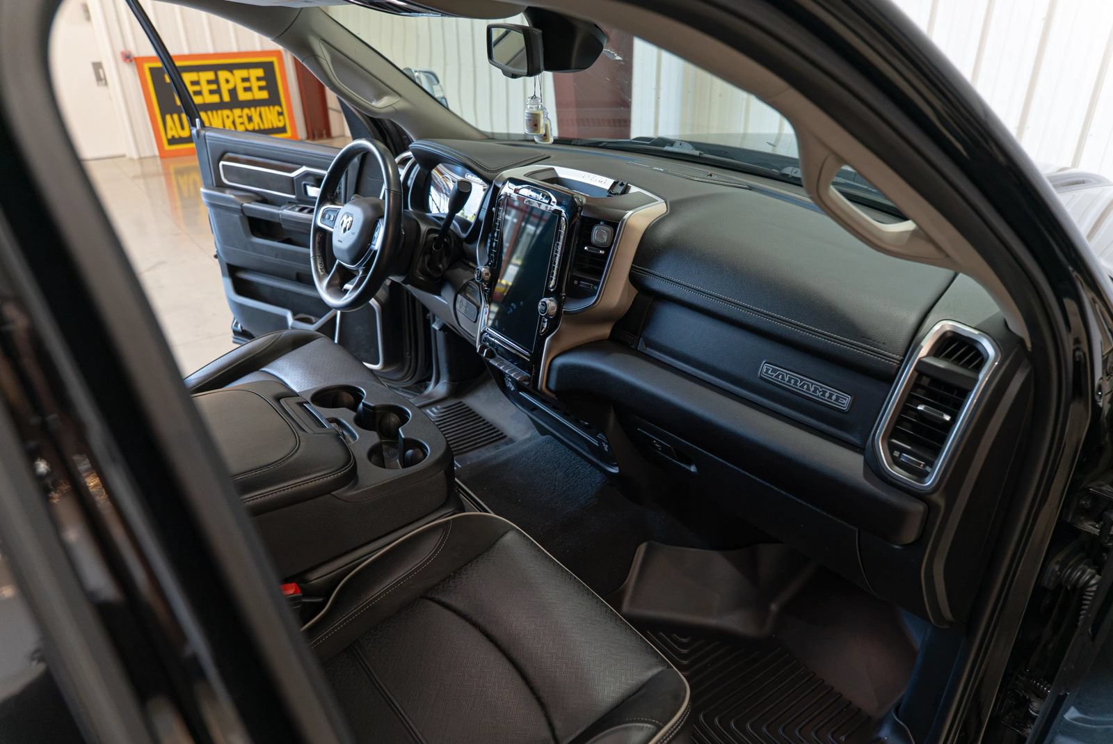 Used 2023 RAM 3500 Laramie AWD/4WD image 35
