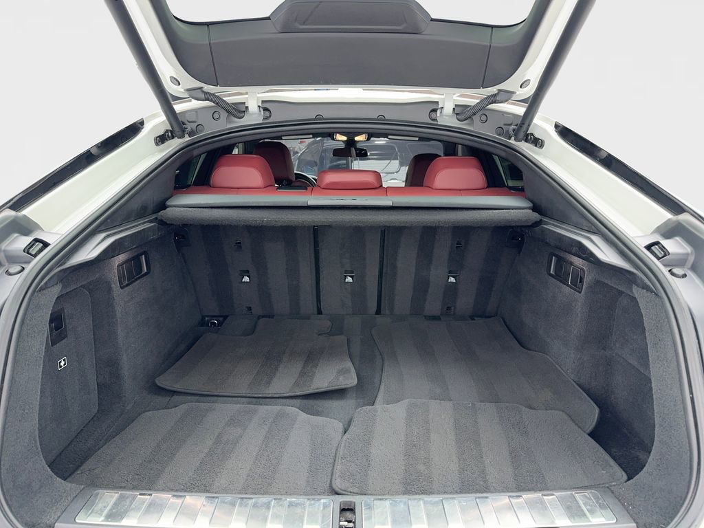 Used 2021 BMW X6 xDrive40i w/ M Sport Package image 19