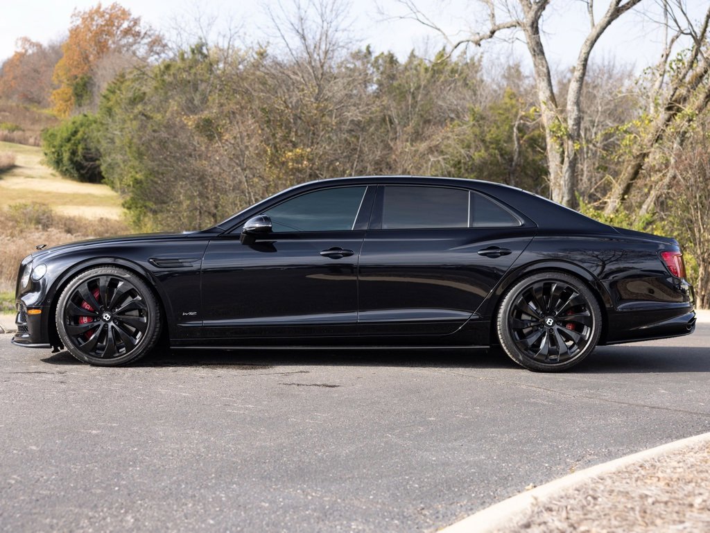 Certified 2022 Bentley Flying Spur W12 image 5