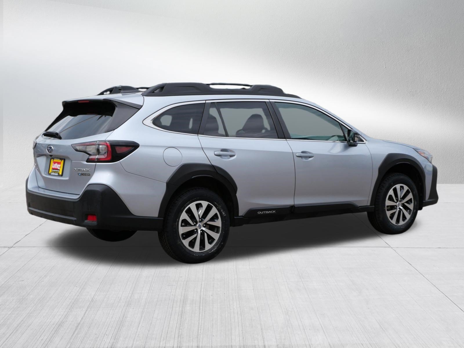 Used 2024 Subaru Outback Premium AWD/4WD image 7