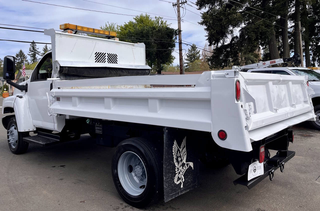 Used 2003 GMC TopKick C4500 2WD Regular Cab image 5