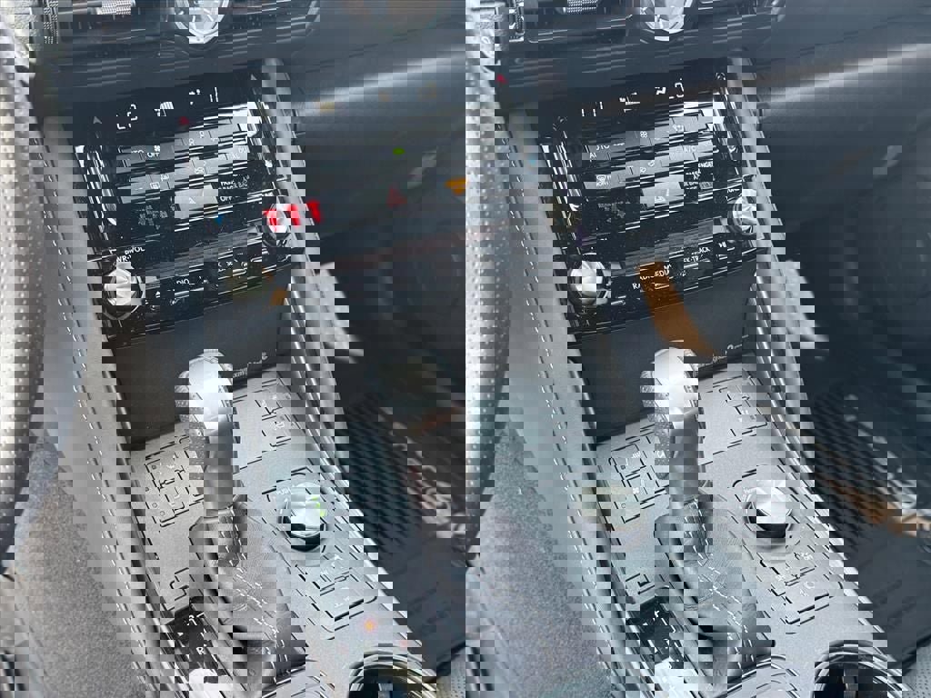 Used 2023 Lexus IS 350 F Sport w/ Navigation Package image 22