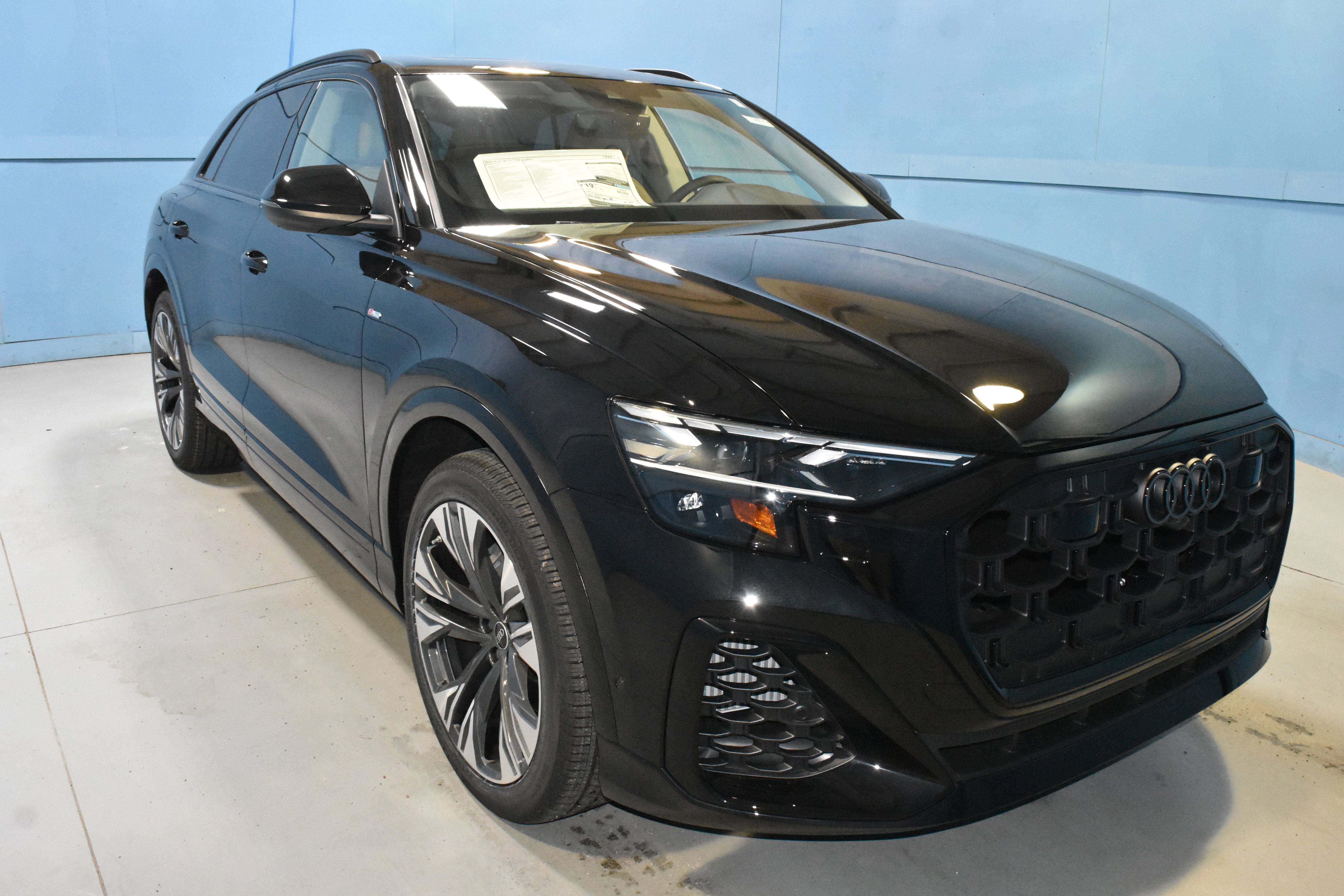 New 2026 Audi Q8 Premium Plus