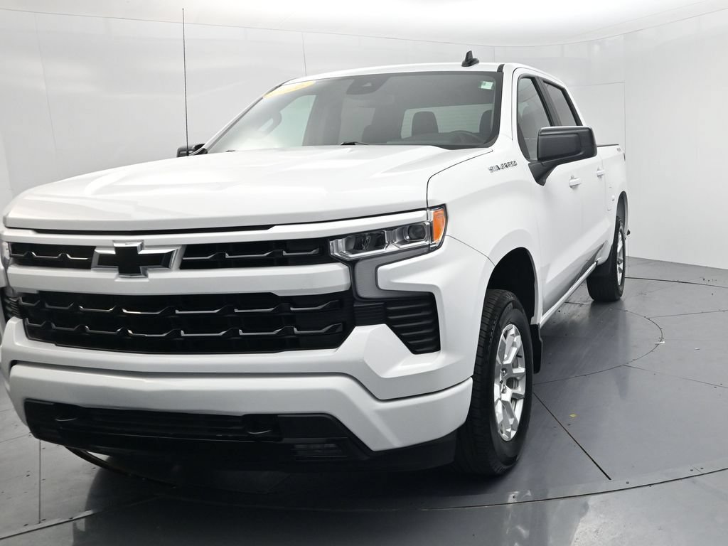 Used 2026 Chevrolet Silverado 1500 RST AWD/4WD image 3