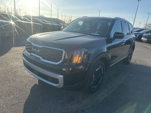 Used 2024 Kia Telluride S image 7