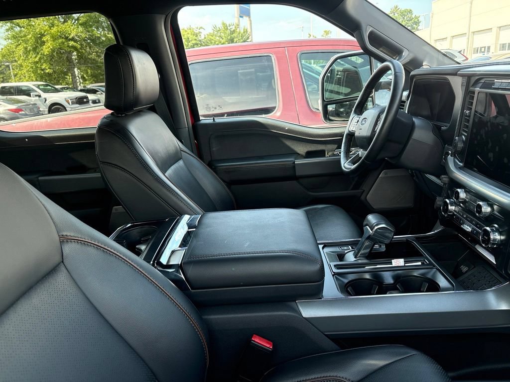 Used 2025 Ford F150 Lariat w/ Equipment Group 502A High AWD/4WD image 3
