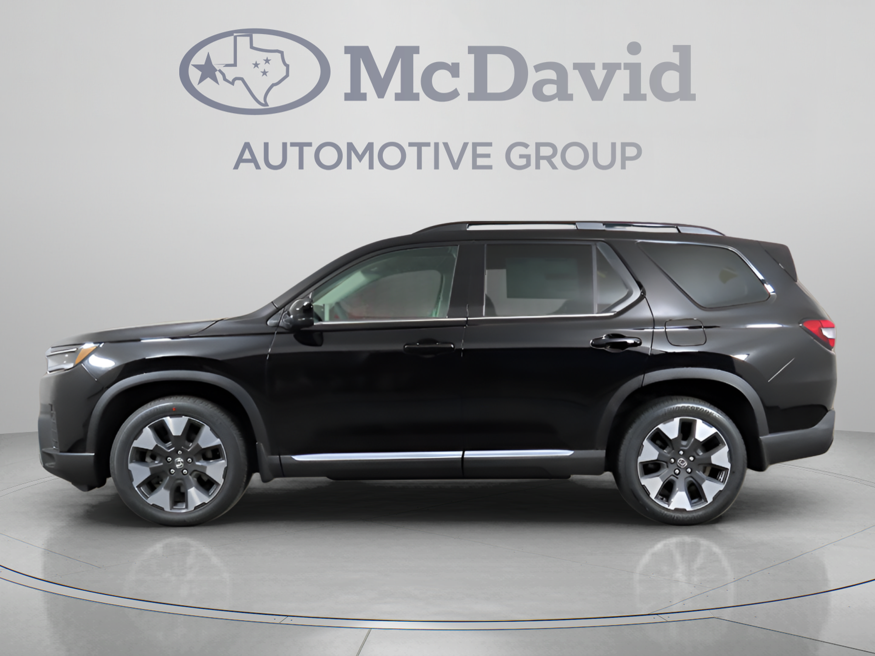 New 2026 Honda Pilot Elite image 2