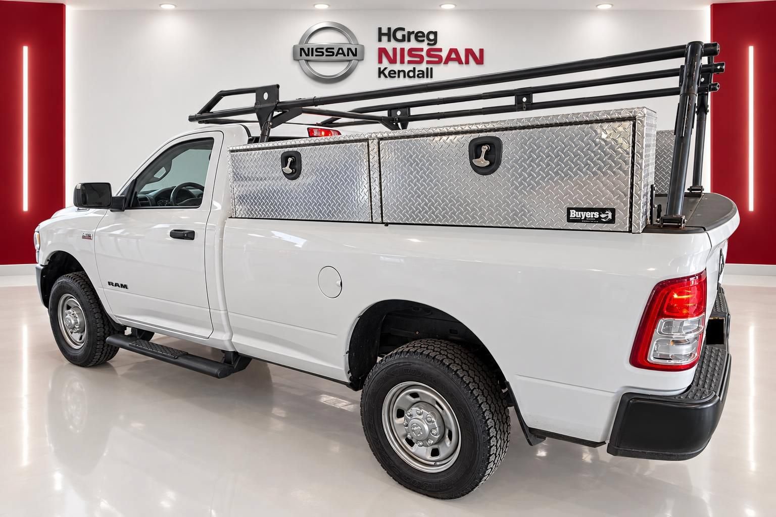 Used 2021 RAM 2500 Tradesman RWD image 2