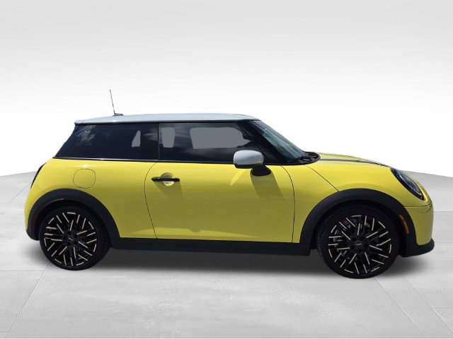 Used 2025 MINI Cooper S FWD image 2