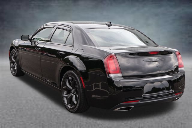 Used 2022 Chrysler 300 Touring w/ Sport Appearance Package RWD image 21