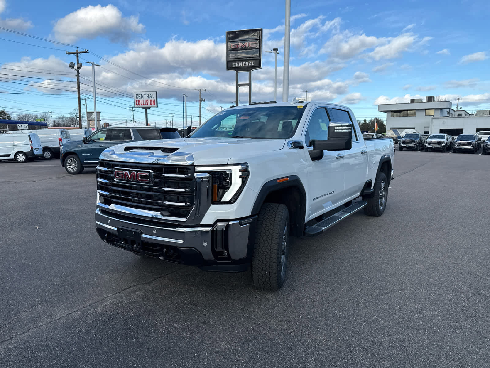 New 2026 GMC Sierra 2500 SLT w/ SLT Premium Package image 3