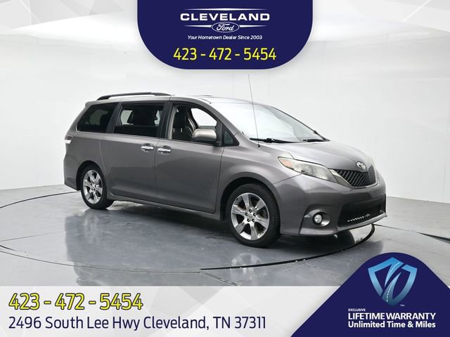 Used 2013 Toyota Sienna SE FWD 360° Tour