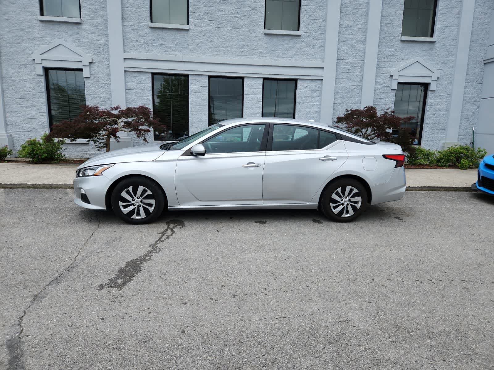 Used 2020 Nissan Altima 2.5 S FWD image 2